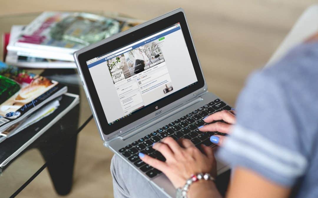 axiolo facebook y google